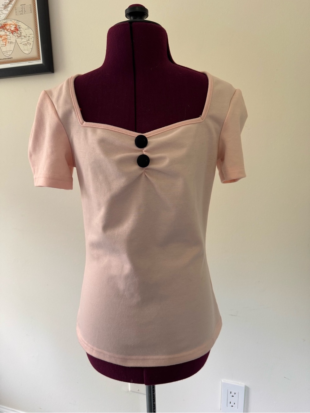 Rockabilly RO ROX top. Pink Square-Neck Womens Top with Button Detail XS